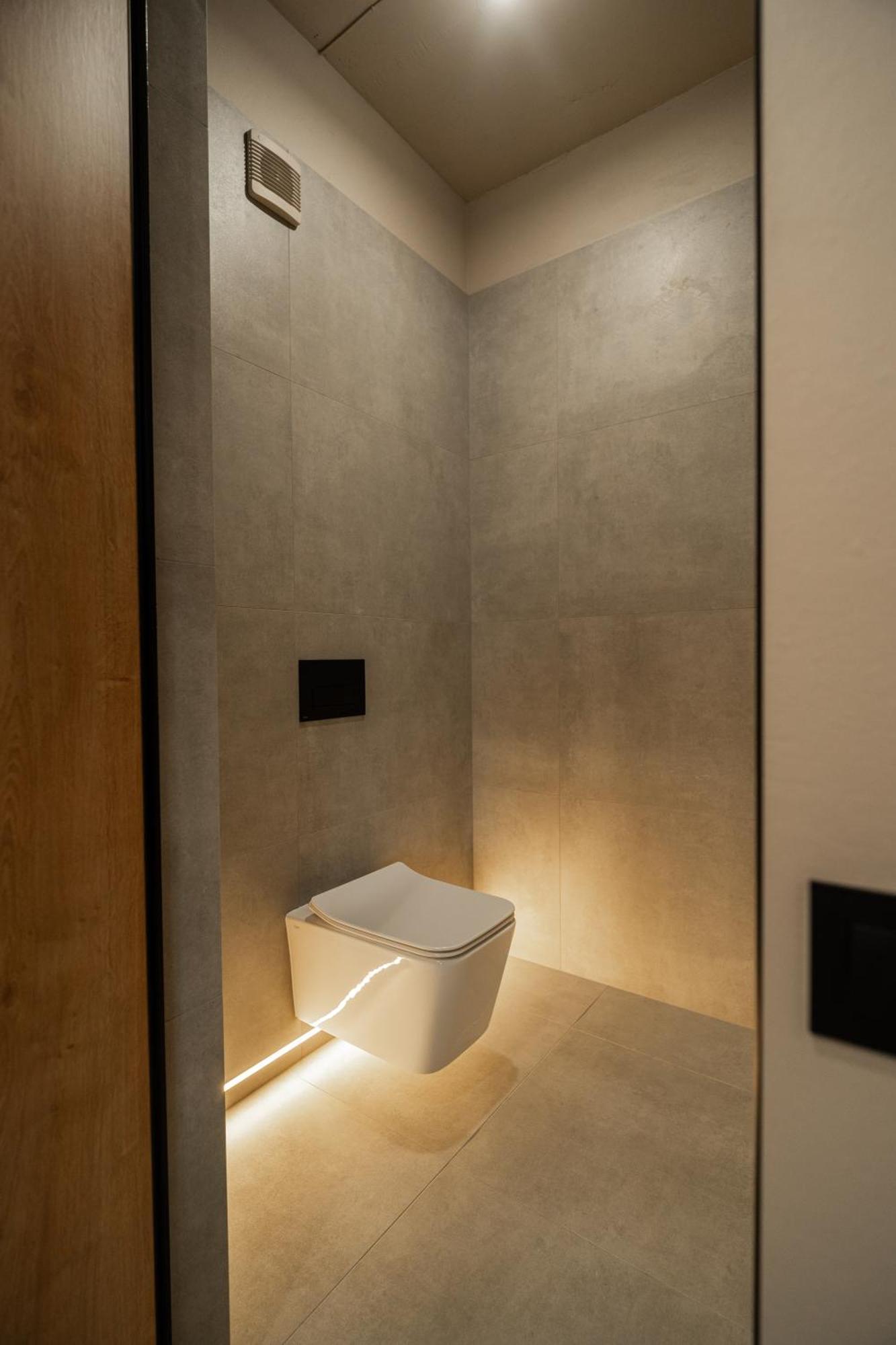Hotel Miramar Smart Room Kovel' Exterior photo