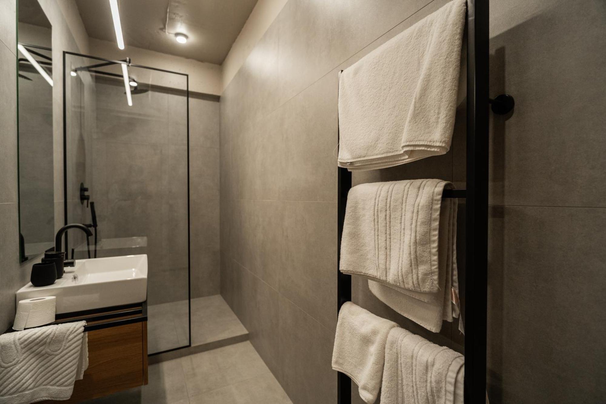 Hotel Miramar Smart Room Kovel' Exterior photo